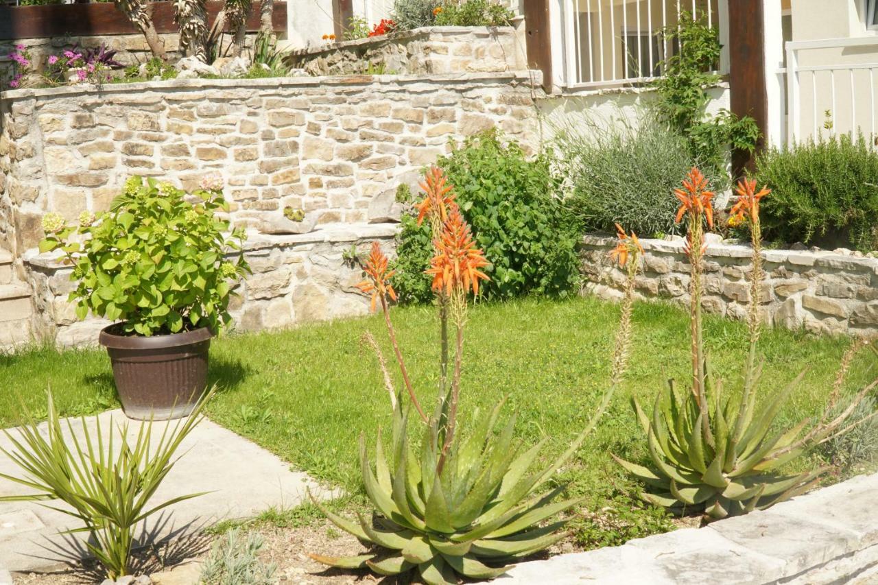 Villa Mily Baška Voda Dış mekan fotoğraf